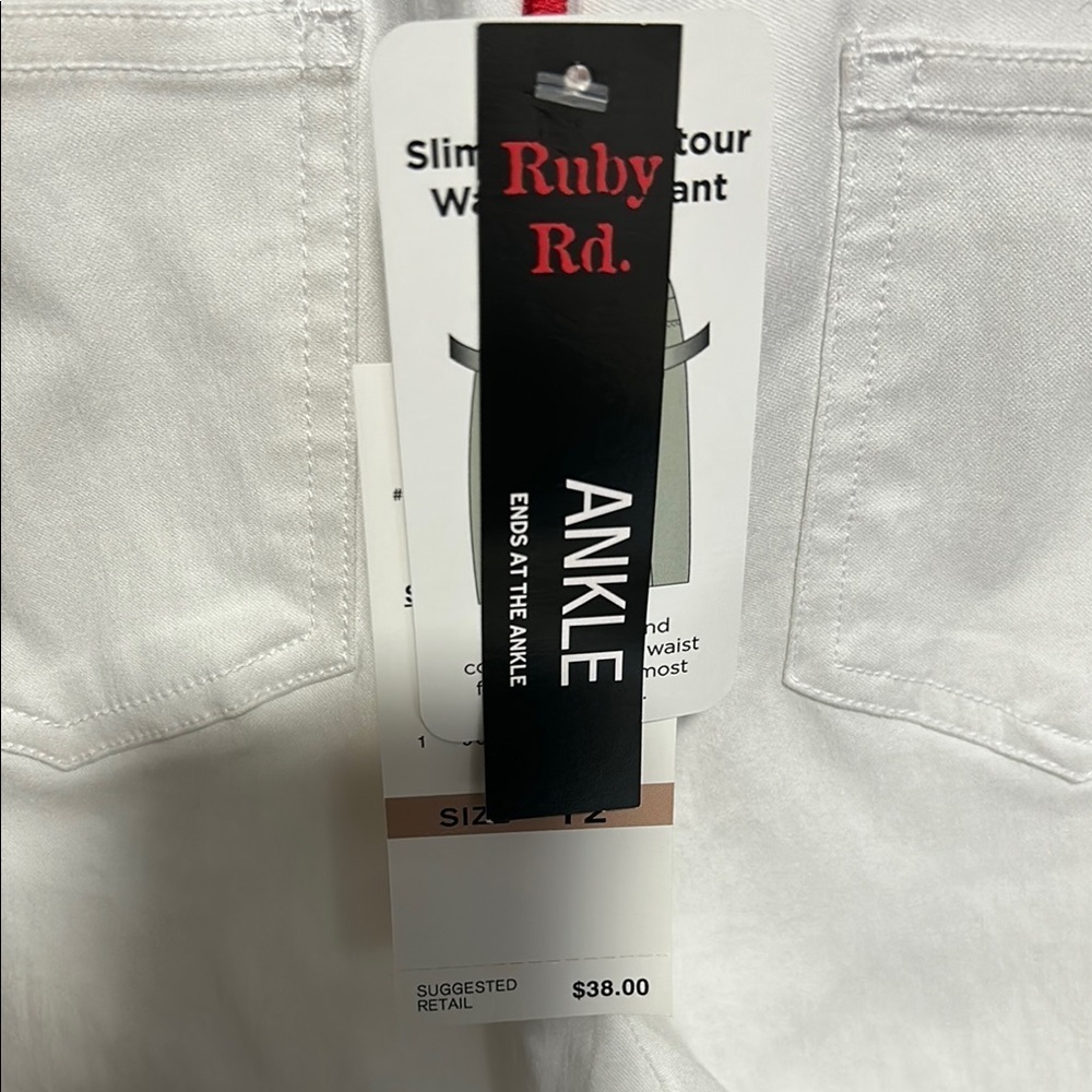 Ruby Rd. White ankle Pants - Picture 5 of 11
